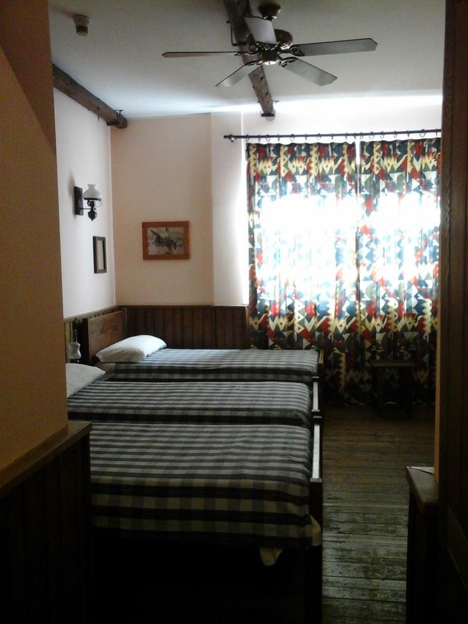 Cowboys Guest Ranch Hotel Voghera Ngoại thất bức ảnh